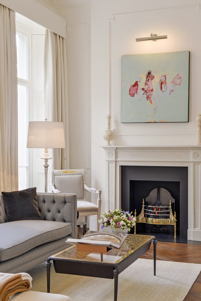 Chesham_Place_Dining_Room_Secretcape_Luxury_livingroom_Interiordesign_London_Home_Interior_Design_Decoration_London_Belgravia