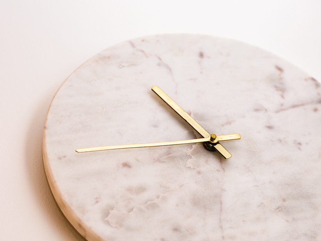 Details_Style_Clock_Living_Room_Cover_Home_House_Place_Obscure_Abstract_Secretcape_Colour_Luxury_Art_Interiordesign_London_Delux_Elegant_Lights_Grand_Home_Interior_Design_Elegant