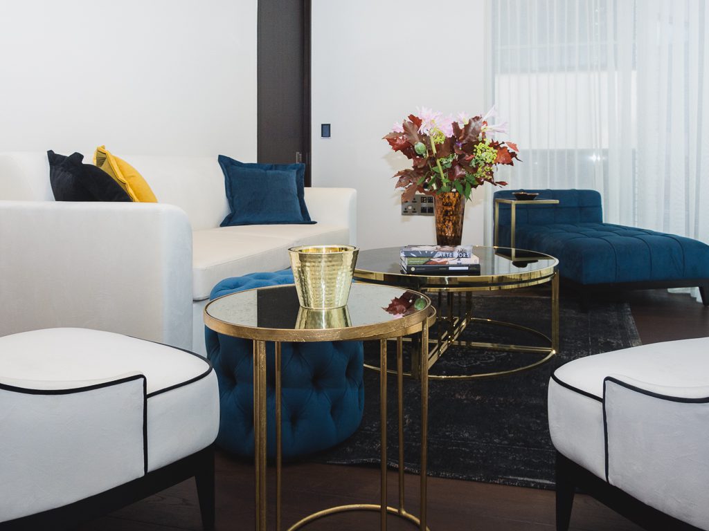 Gold_Wood_Chair_Contemporary_Flowers_Details_Style_Living_Cover_Home_House_Place_Obscure_Abstract_Secretcape_Colour_Luxury_Art_Interiordesign_London_Delux_Lights_Grand_Interior_Elegant